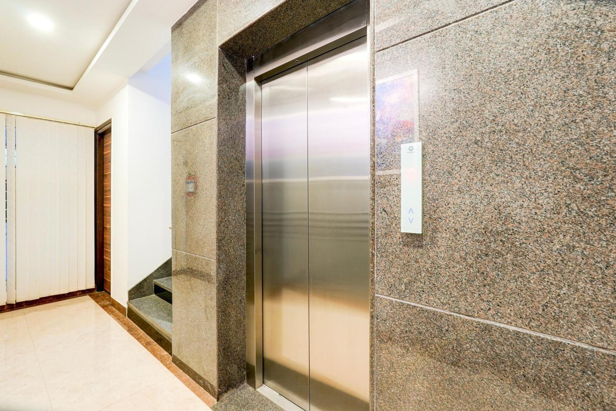 Super Townhouse Oak Aecs Formerly Bangalore Times المظهر الخارجي الصورة
